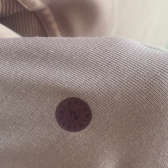 Lululemon Jacket Size 2 - Picture 8 of 13